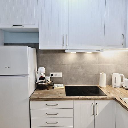 La Casa De Veronica - Serene Apartment With Shared Pool, Steps From The Beach Torrevieja Exteriör bild